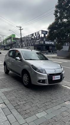 RENAULT SANDERO 1.6 PRIVILÉGE 16V FLEX 4P AUTOMÁTICO